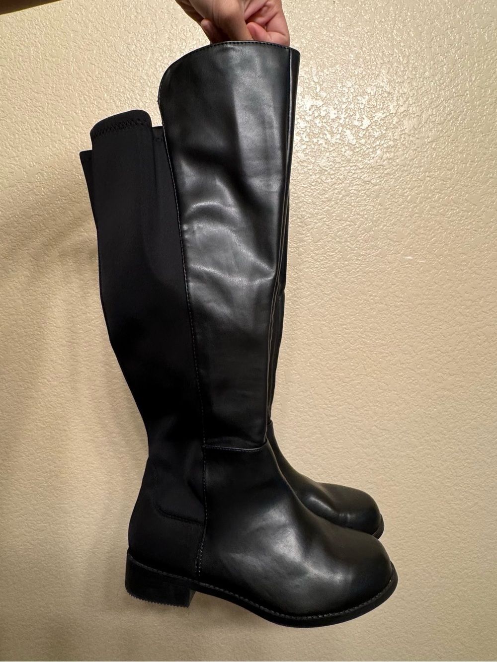 Classic Black Knee-High Women's Boots